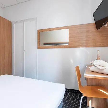 Szálloda Modern Waikiki Cannes