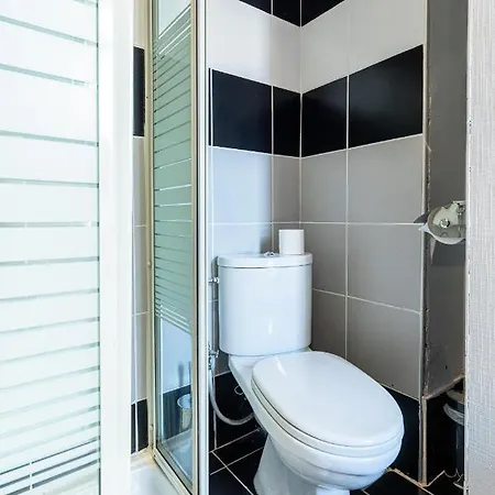 Modern Waikiki Szálloda 2*