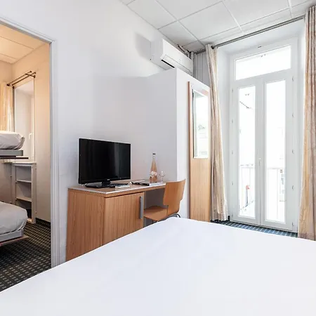 Szálloda Modern Waikiki Cannes